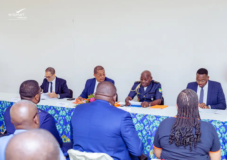 comilog-12
