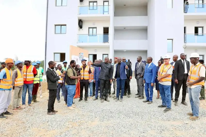 Gabon : BGFIBank et Coris Bank mobilisent 128 milliards de FCFA pour la construction de 3 100 logements sociaux