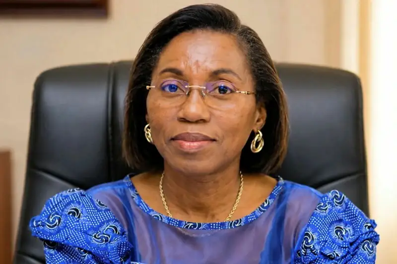 Édith Laure Oyaya-Mbiguidi
